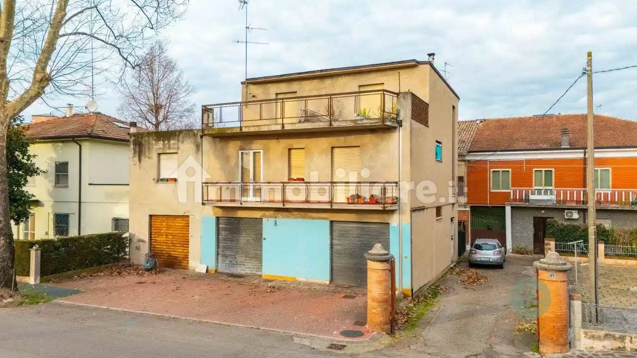 Casa indipendente in vendita a Carpi