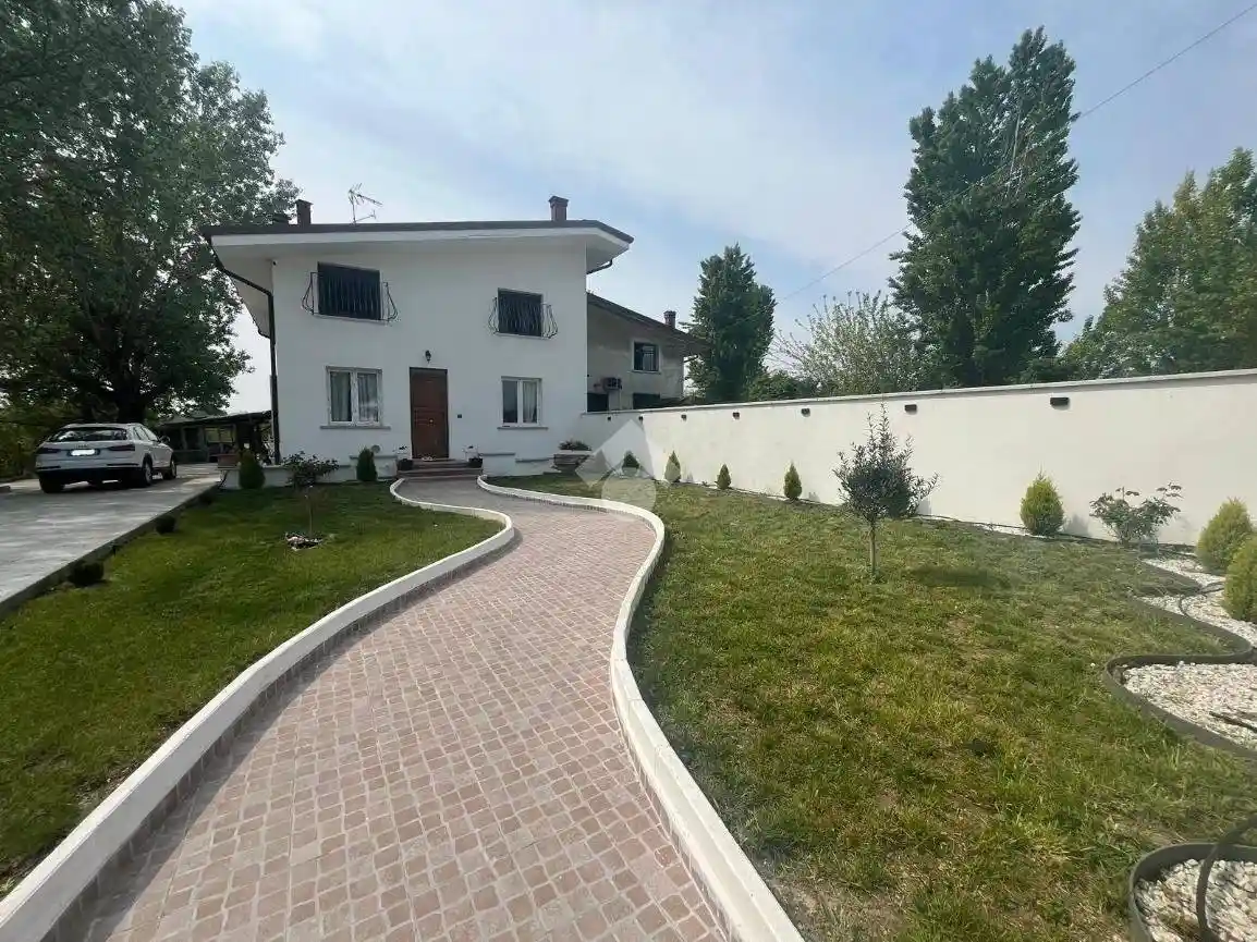 Appartamento in vendita a Mantova