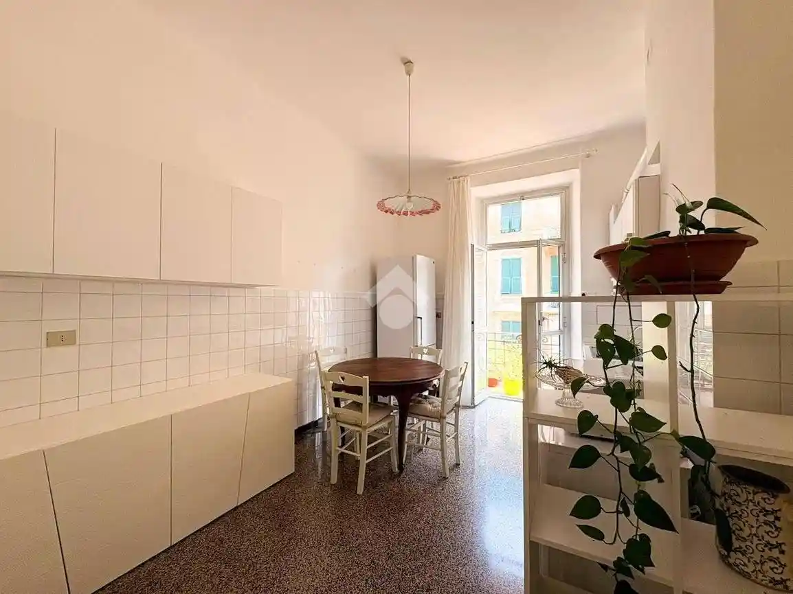 Appartamento in vendita a Savona