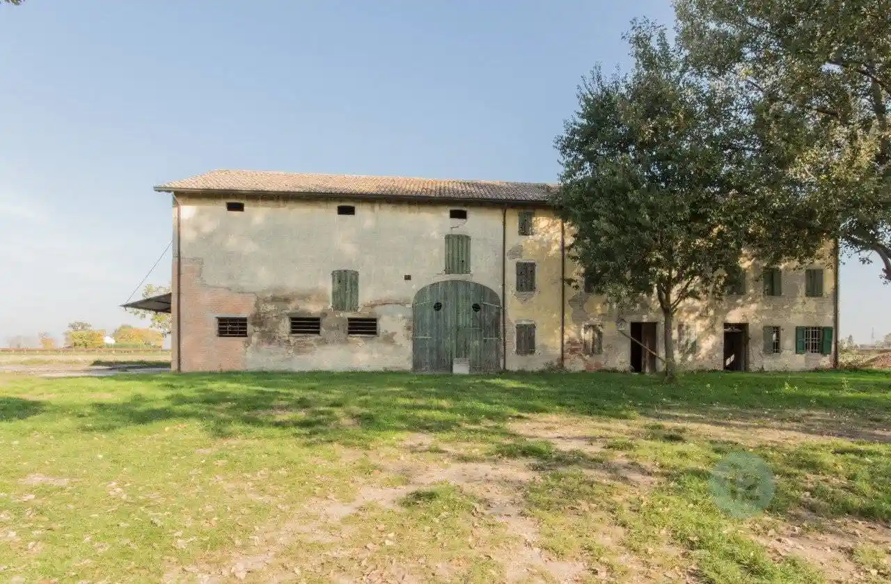 Rustico - Casale in vendita a Correggio