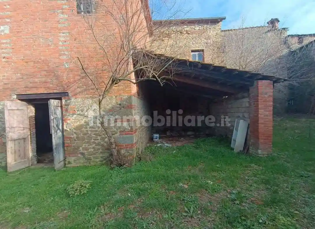 Rustico - Casale in vendita a Arezzo