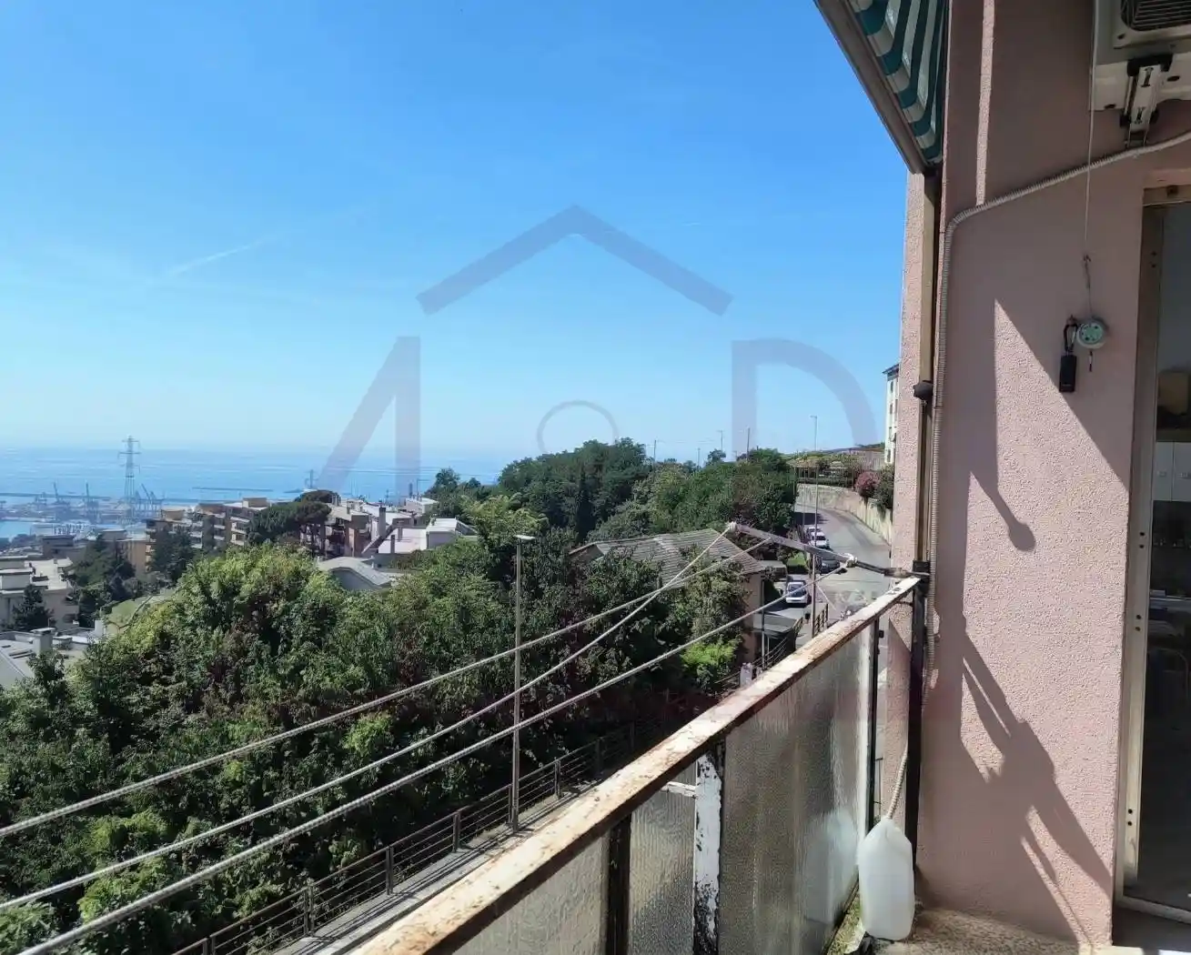 Appartamento in vendita a Genova