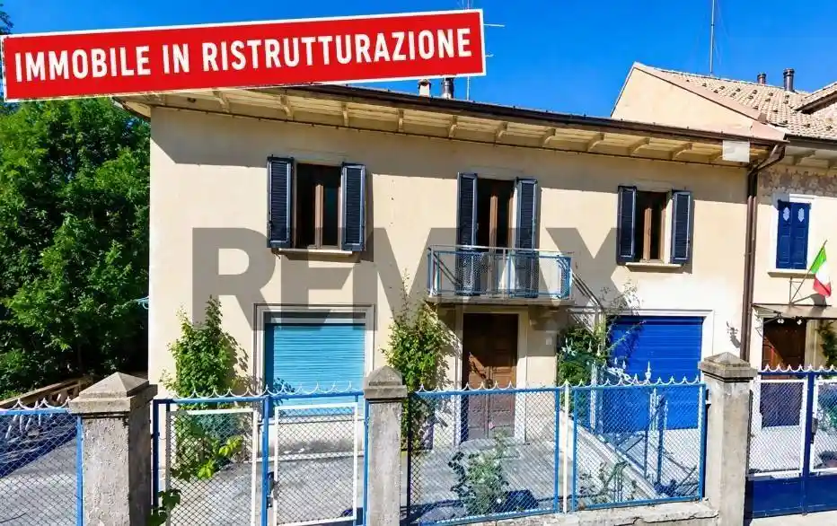 Villa in vendita a Serina