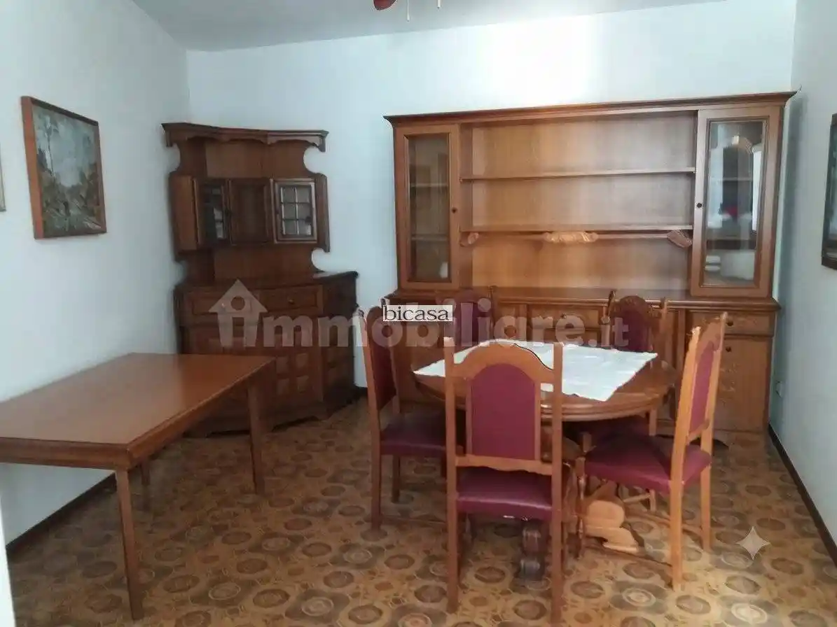 Villa in vendita a Vallefoglia