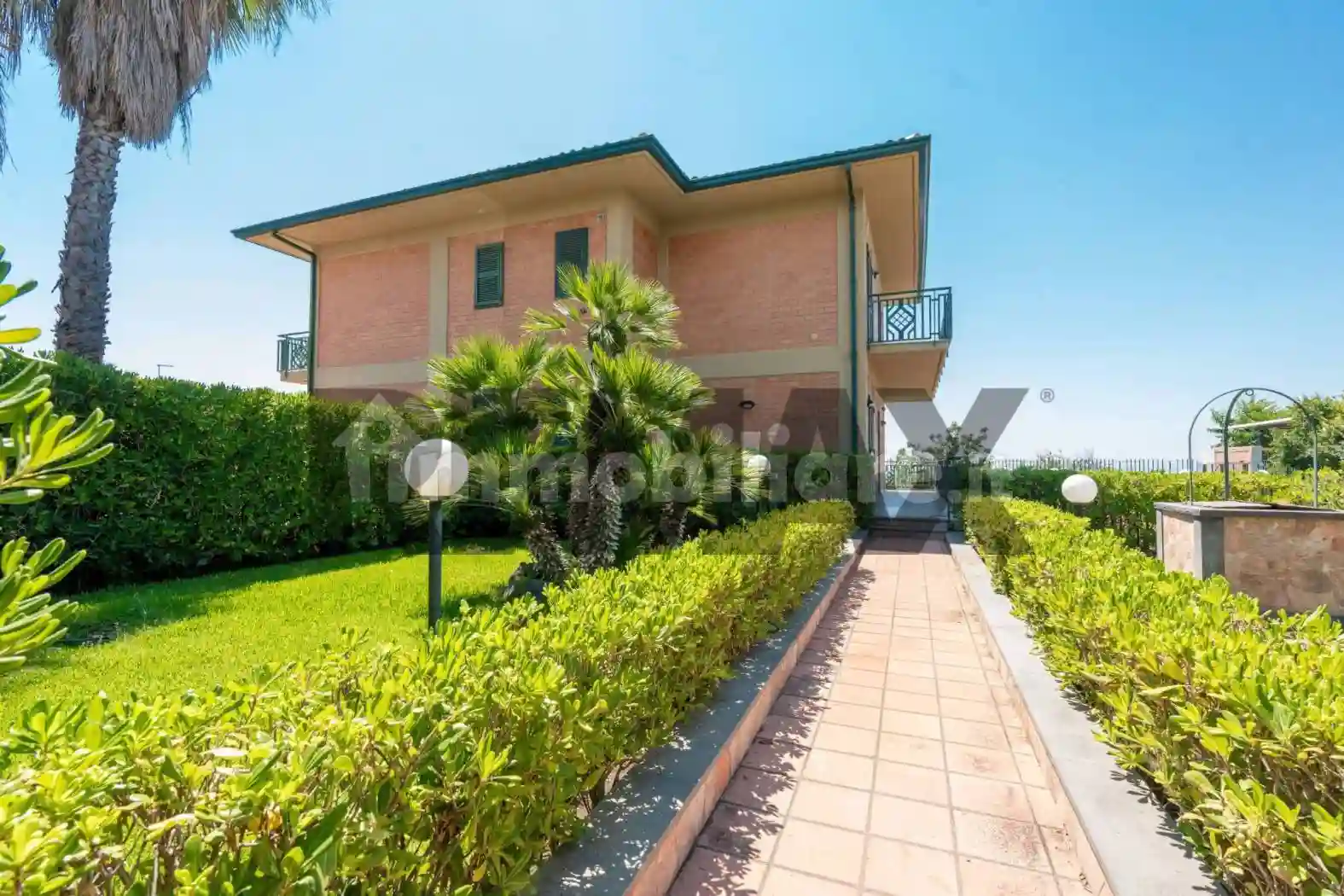 Villa - foto 2