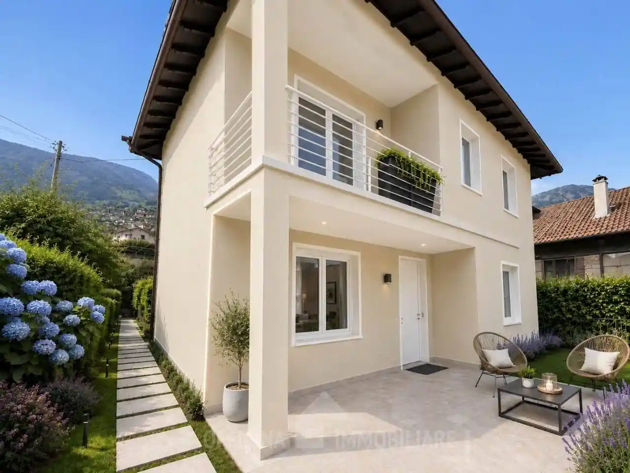 Casa indipendente in vendita a Pianello del Lario