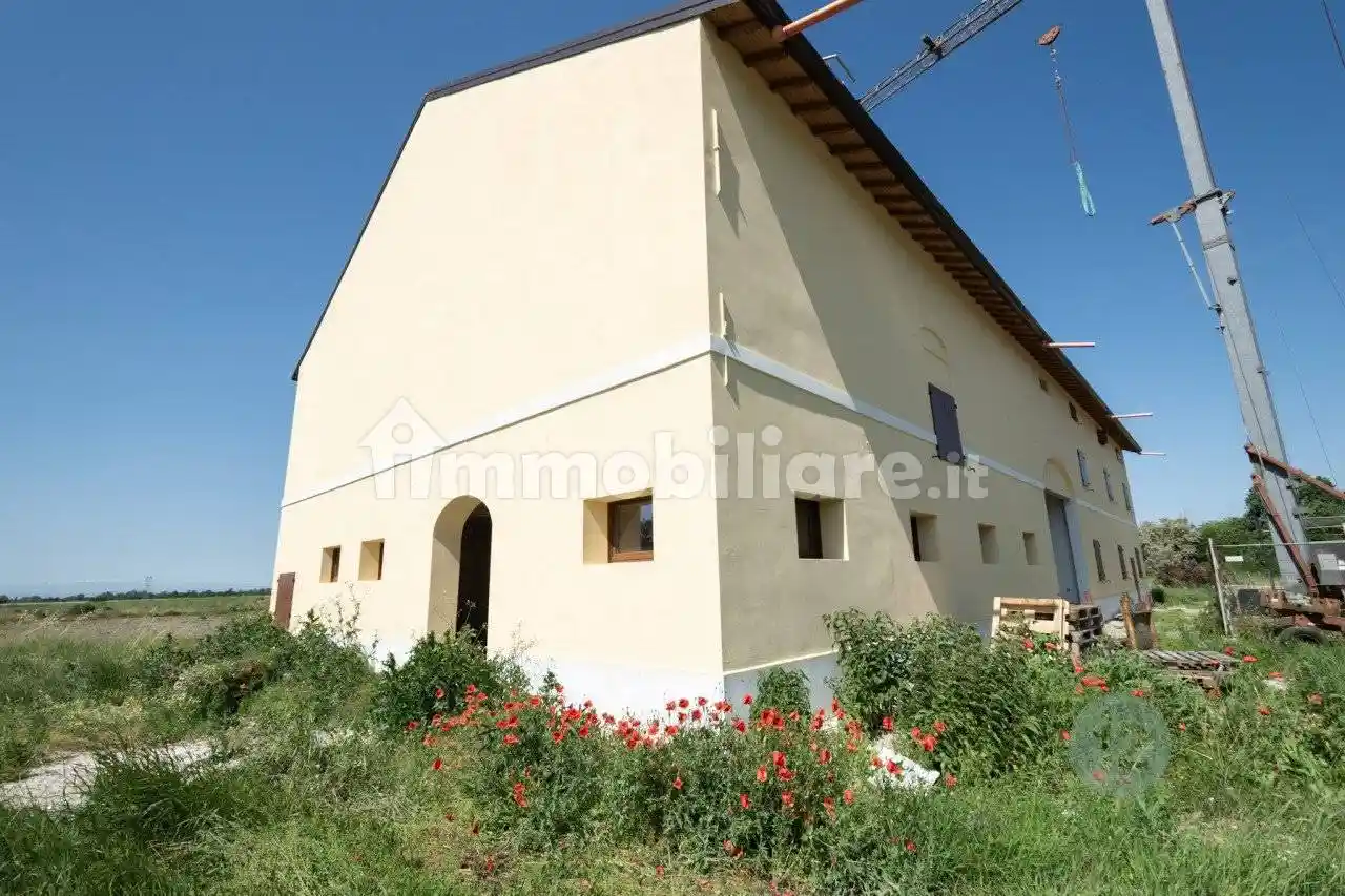 Rustico - Casale in vendita a Novi di Modena