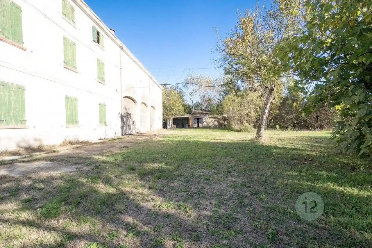 Rustico - Casale in vendita a Novi di Modena