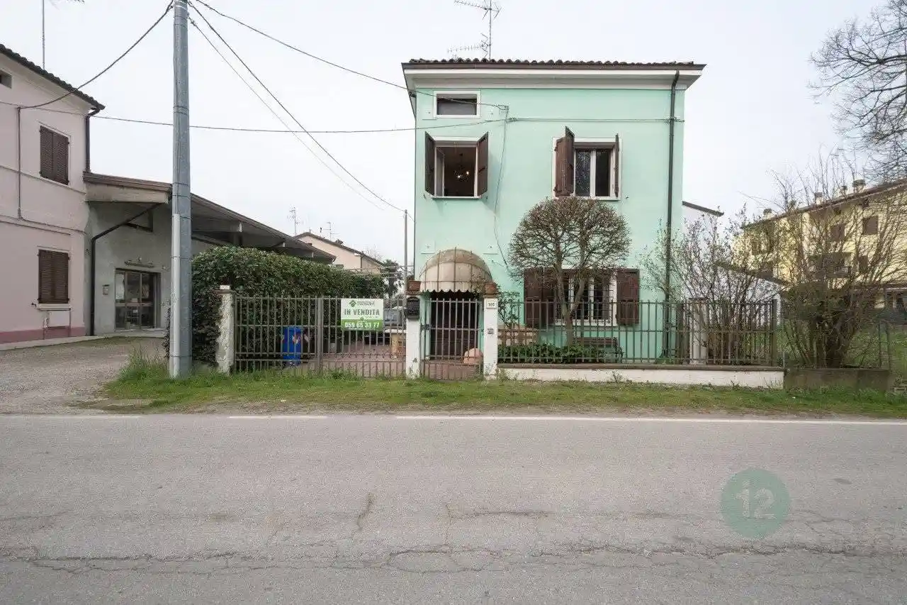 Casa indipendente in vendita a Novi di Modena