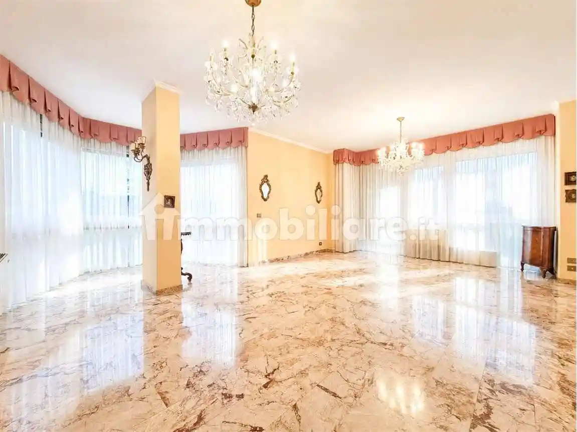 Appartamento in vendita a Modena