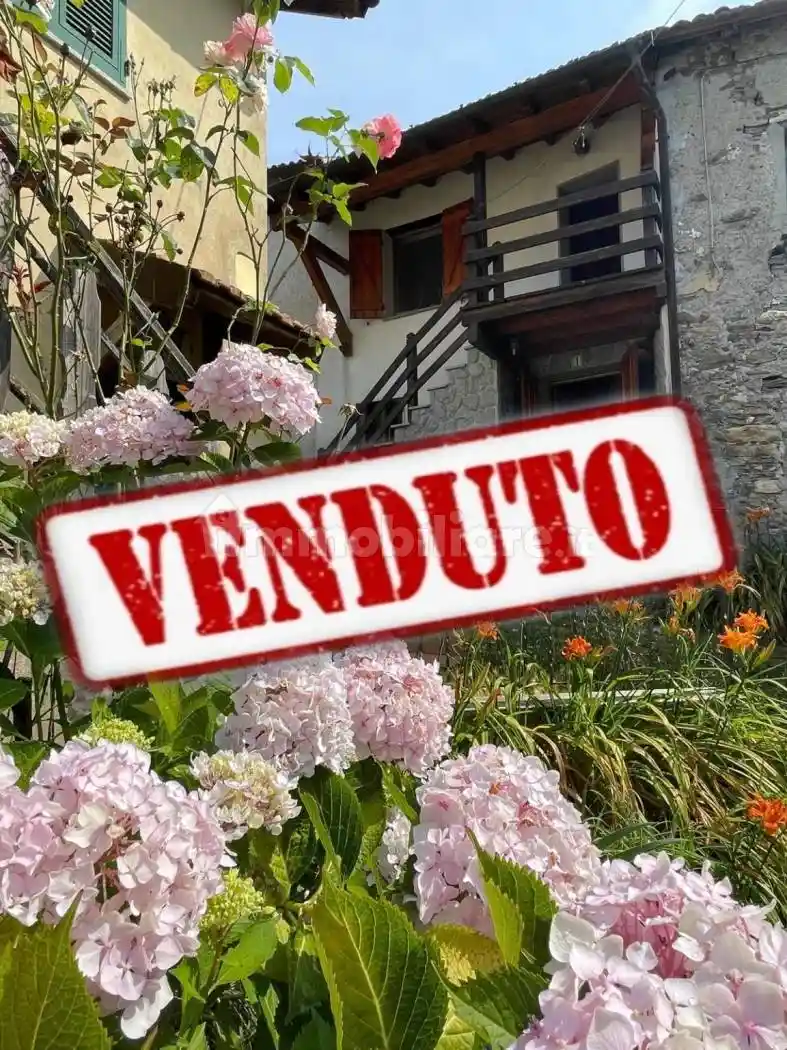 Casa indipendente in vendita a Ronco Scrivia