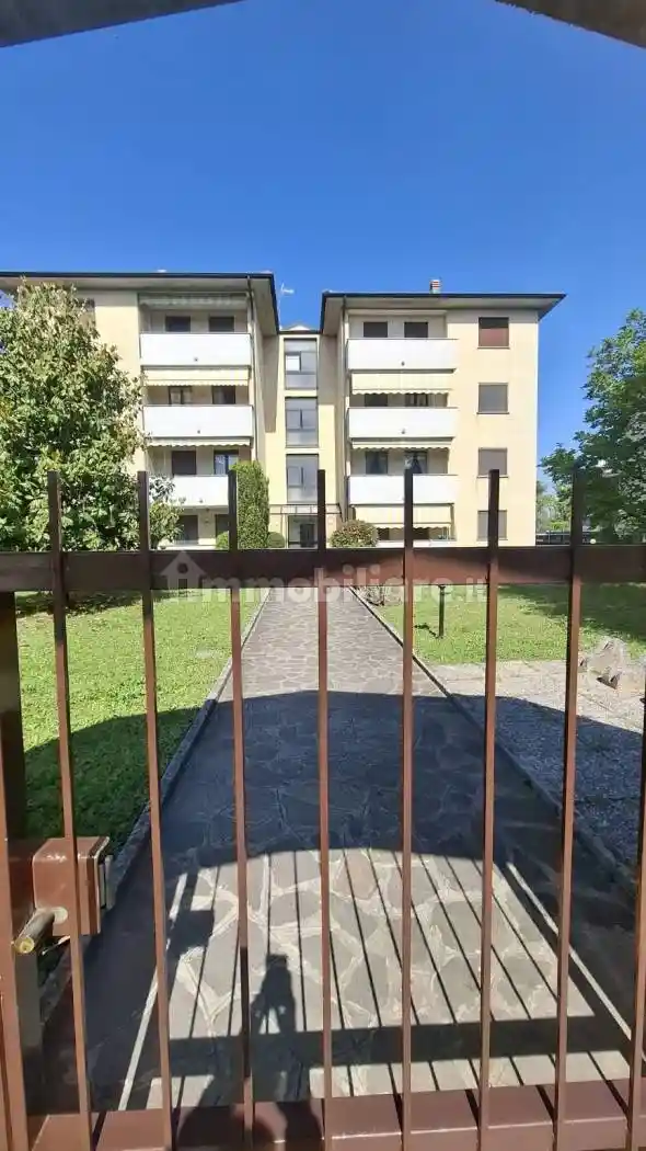 Appartamento in affitto a Busnago