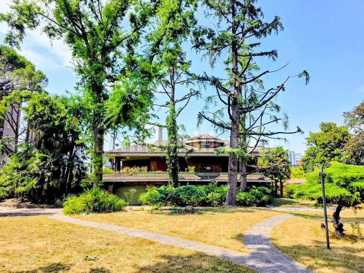 Villa in vendita a Trezzano sul Naviglio