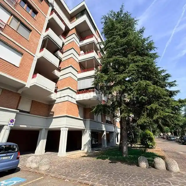 Appartamento in vendita a Modena