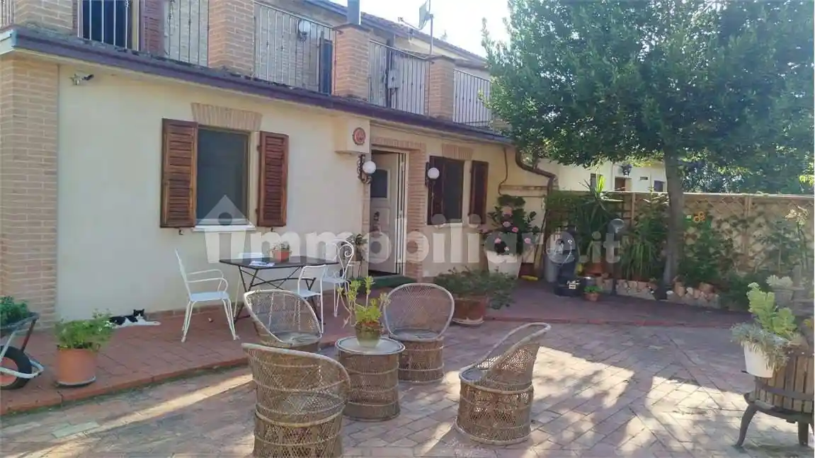 Villa in vendita a Agugliano