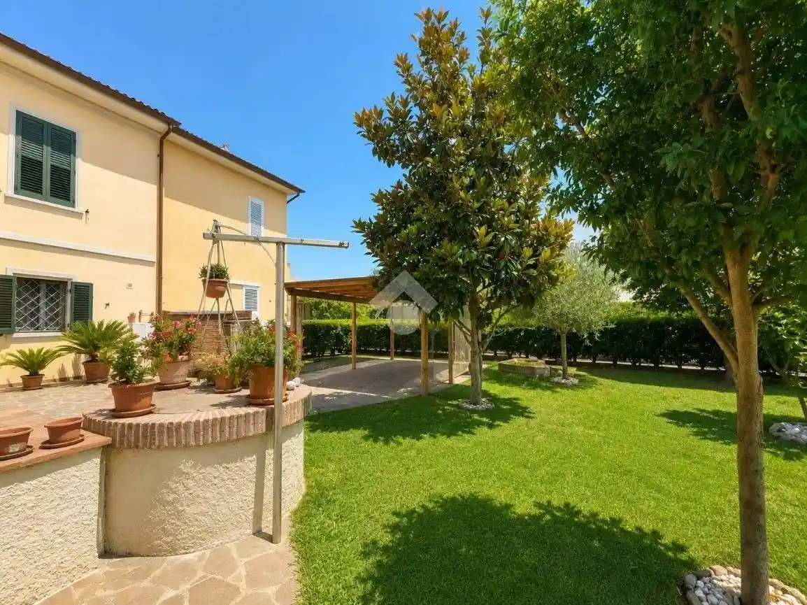 Casa indipendente in vendita a San Giuliano Terme
