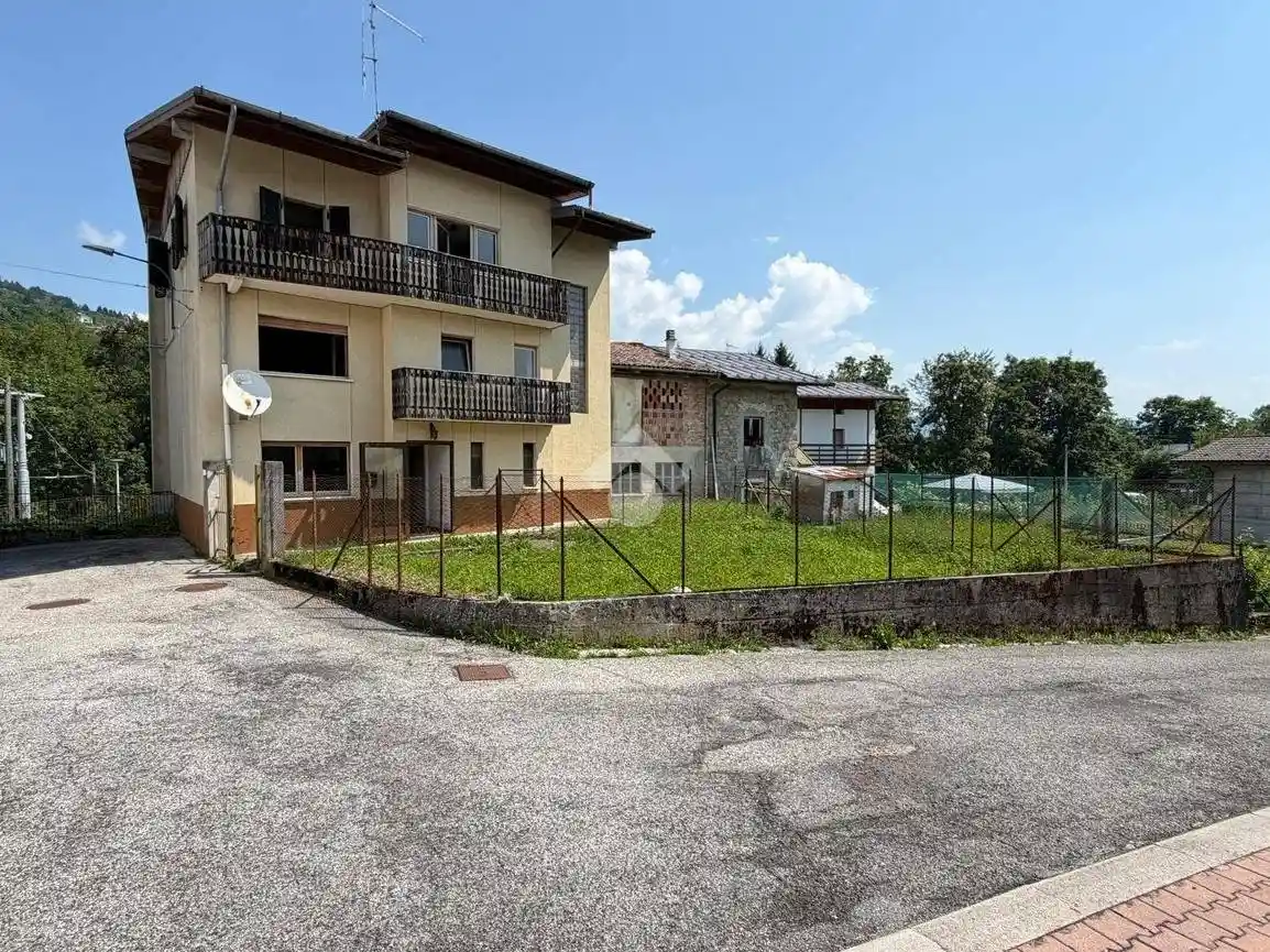 Casa indipendente in vendita a Socchieve