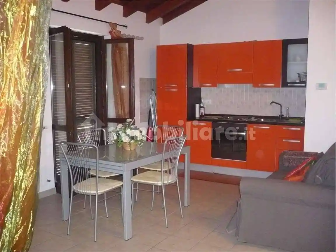 Casa indipendente in affitto a Castellanza