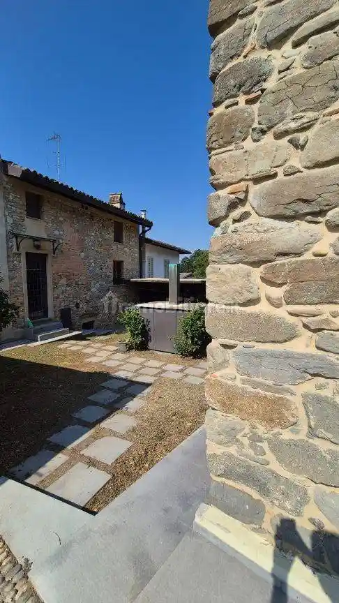 Casa indipendente in vendita a Fortunago