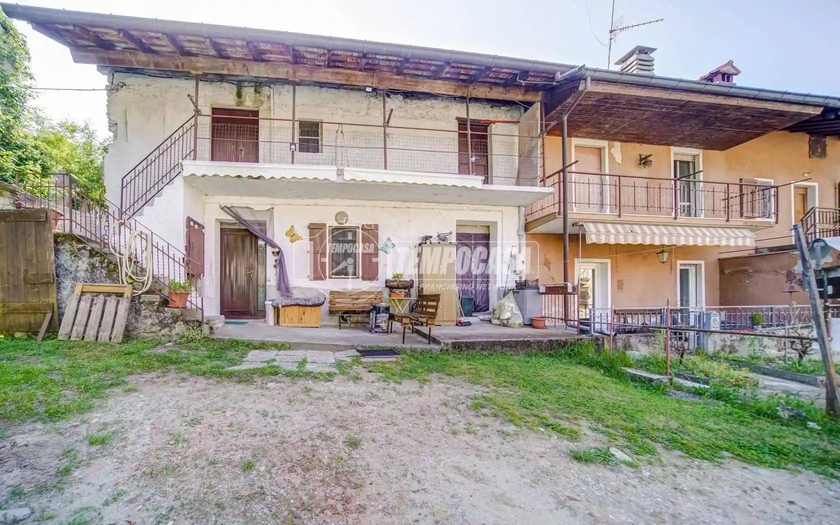Casa indipendente in vendita a Dormelletto