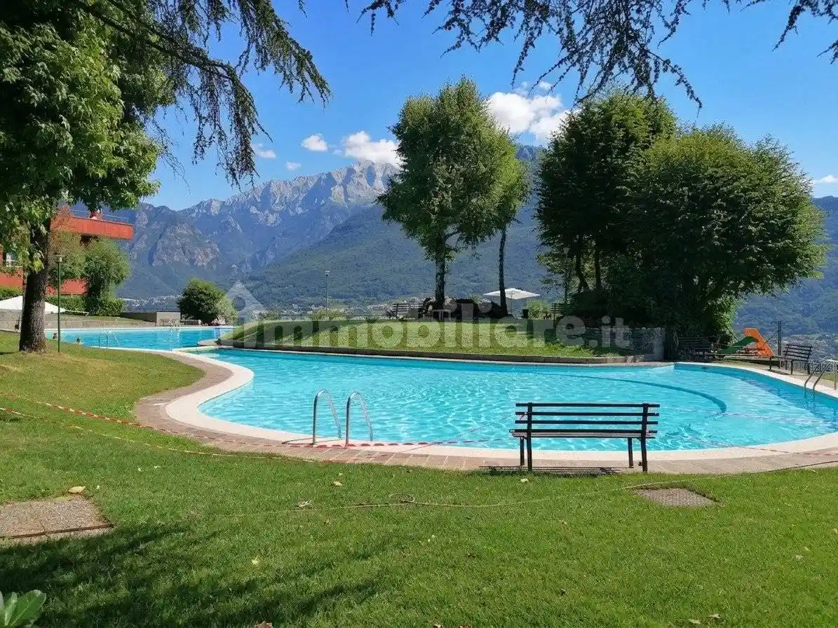 Appartamento in vendita a Valbrona