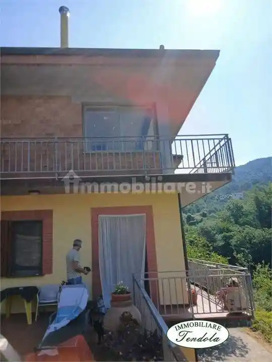 Casa indipendente in vendita a Fosdinovo