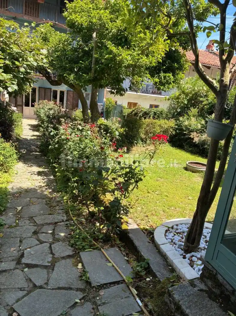 Villa in vendita a Azeglio