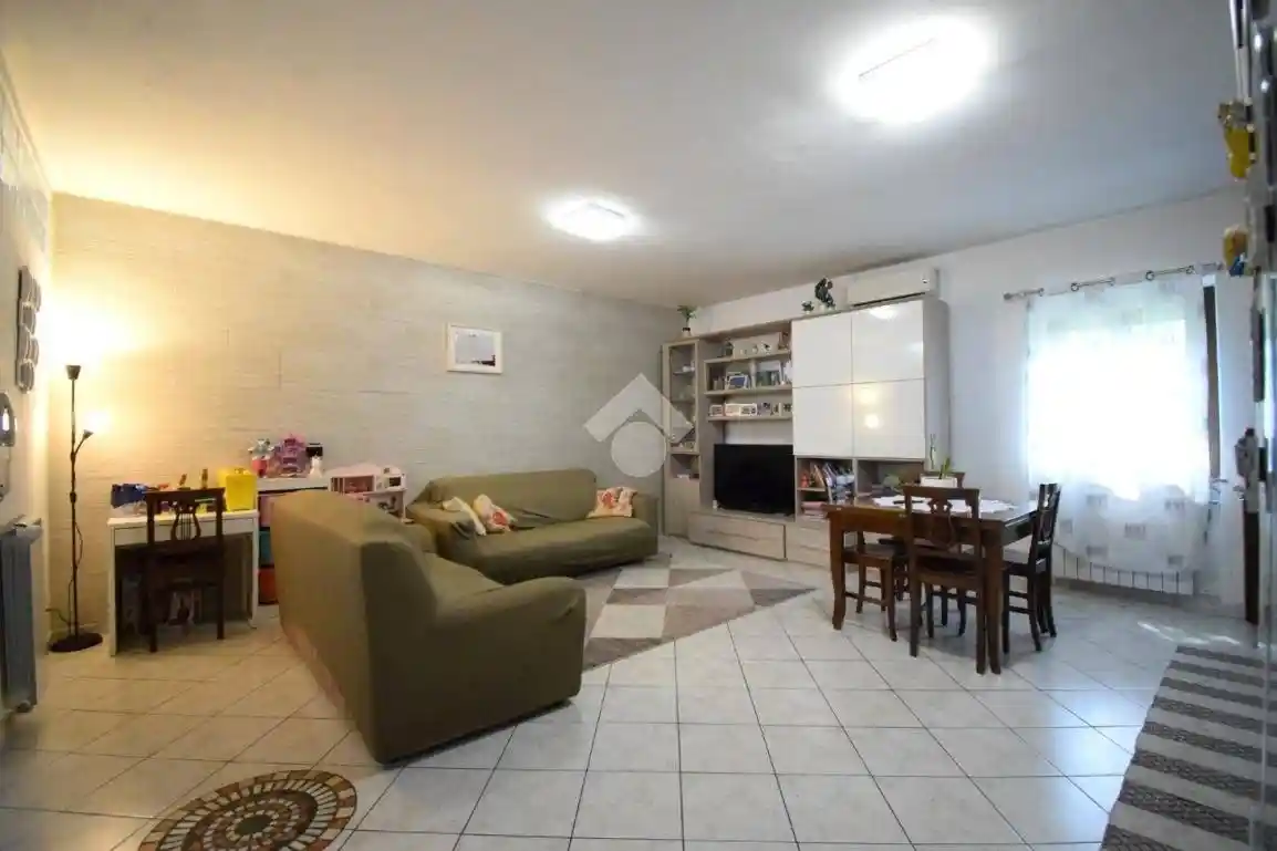 Appartamento in vendita a Cologno Monzese