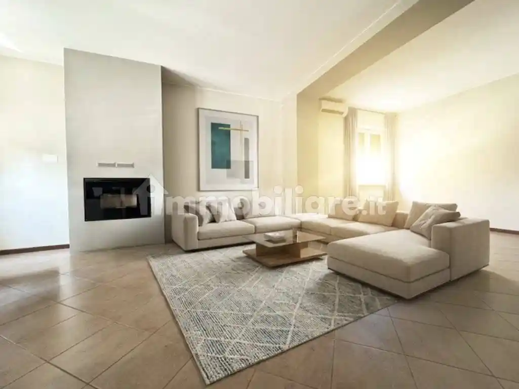 Villa in vendita a Cervesina