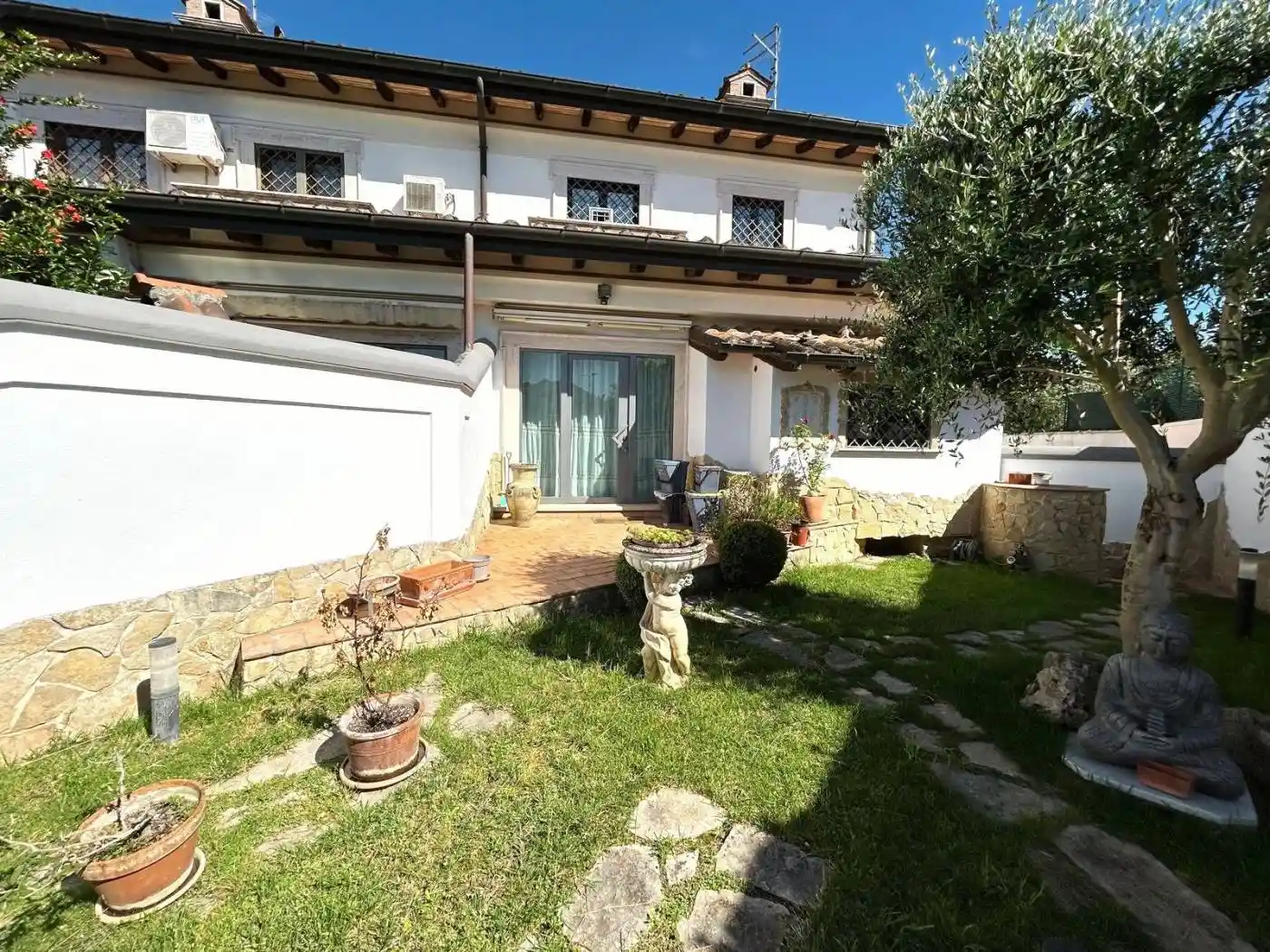 Villa in affitto a Roma
