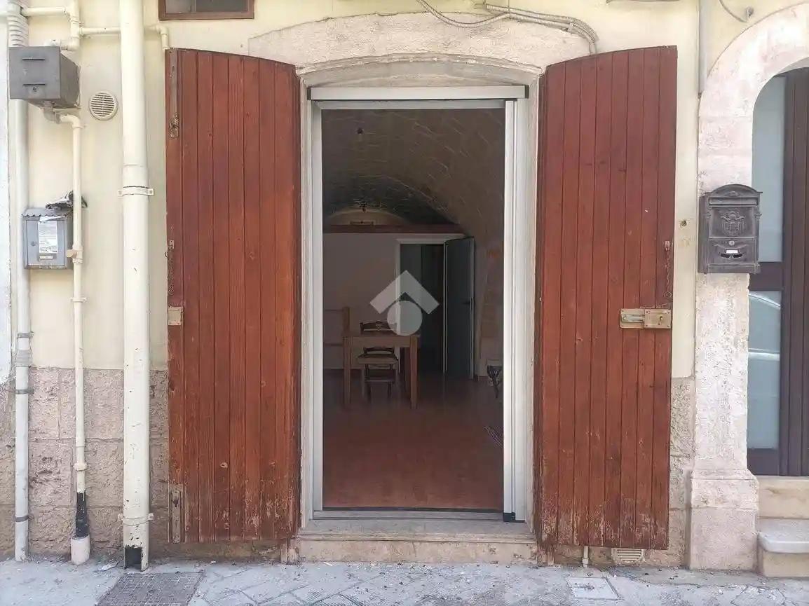 Casa indipendente in affitto a Mola di Bari