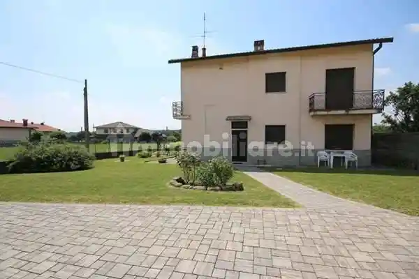 Villa in vendita a Veniano
