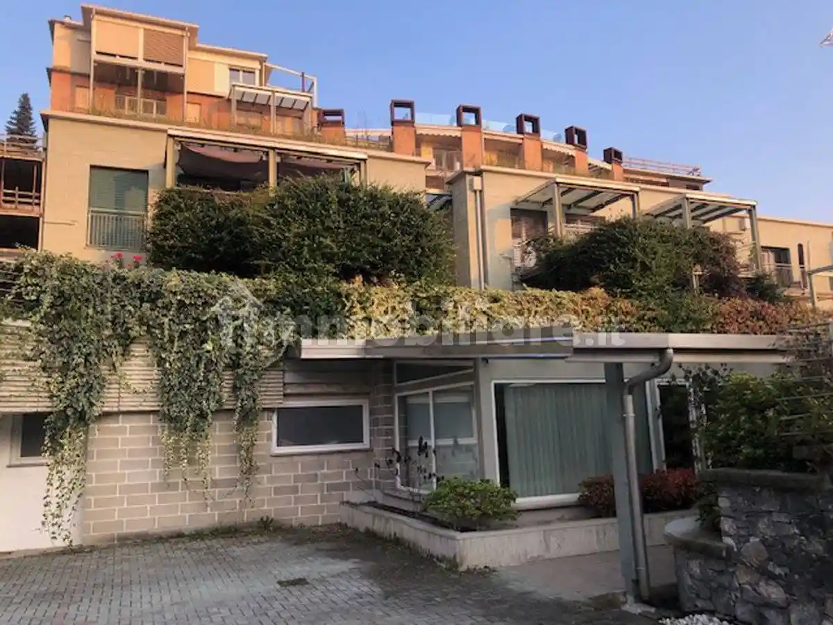 Appartamento in vendita a Luino