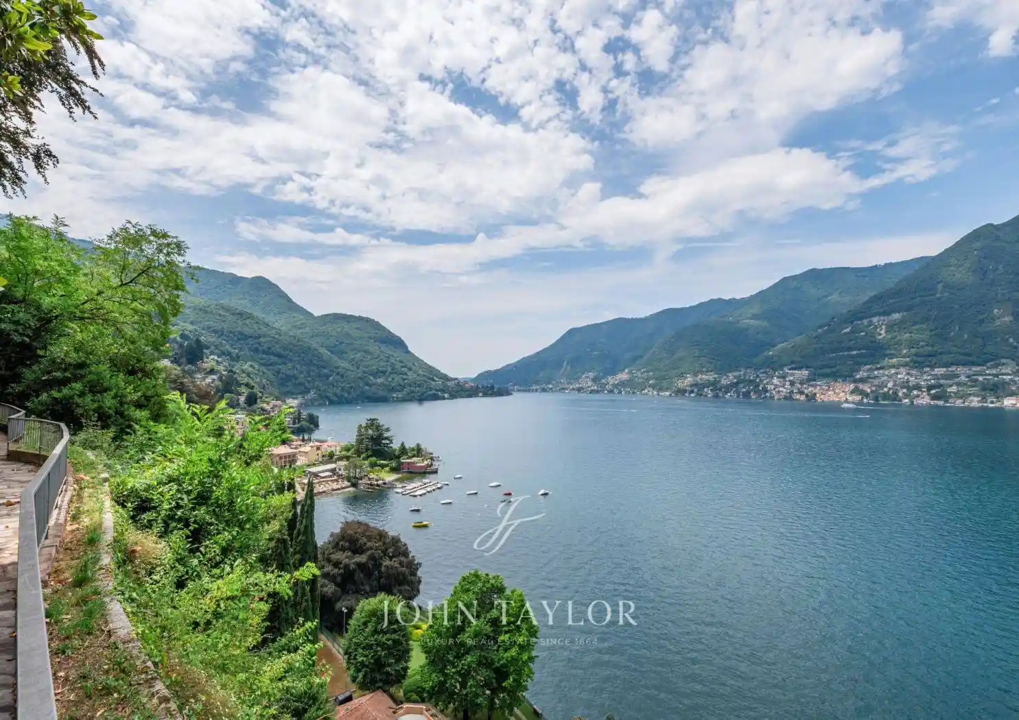 Villa in vendita a Faggeto Lario