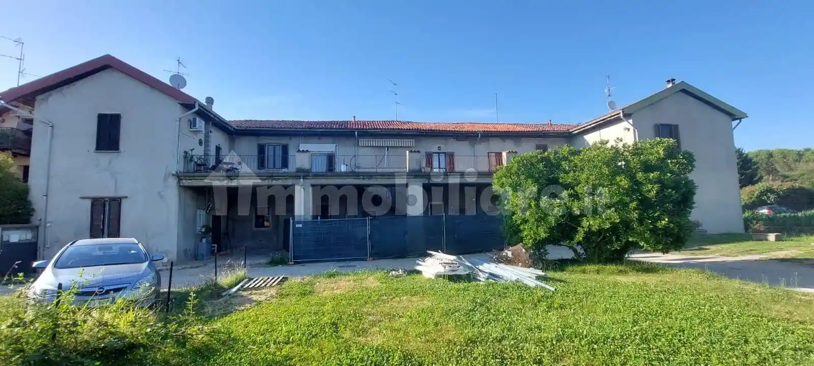 Appartamento in vendita a Usmate Velate