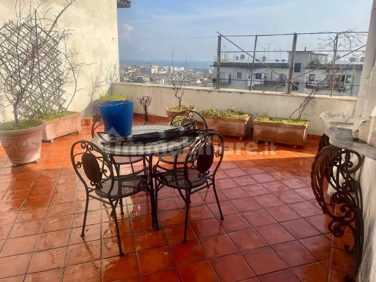 Appartamento in vendita a Napoli