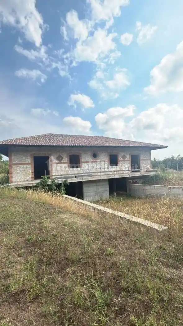 Villa in vendita a Pontecagnano Faiano