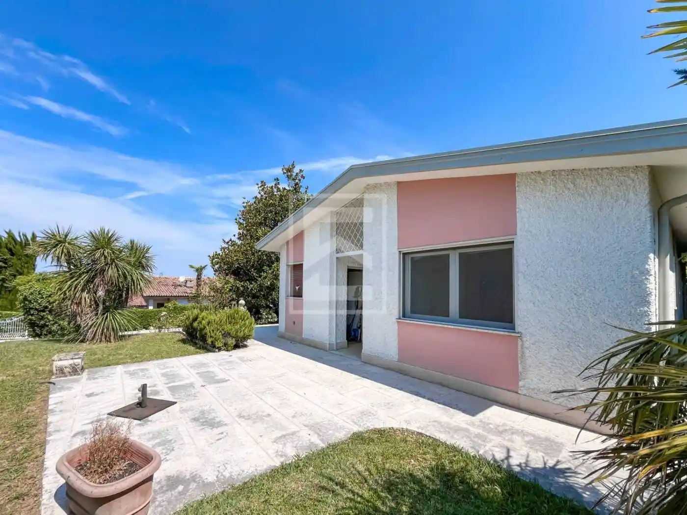 Villa in vendita a Lazise