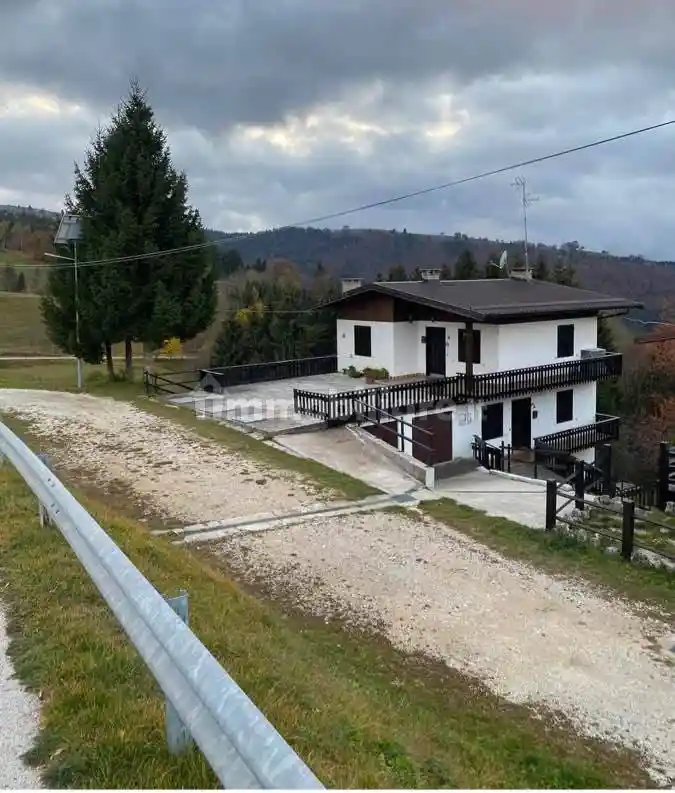 Appartamento in affitto a Roana
