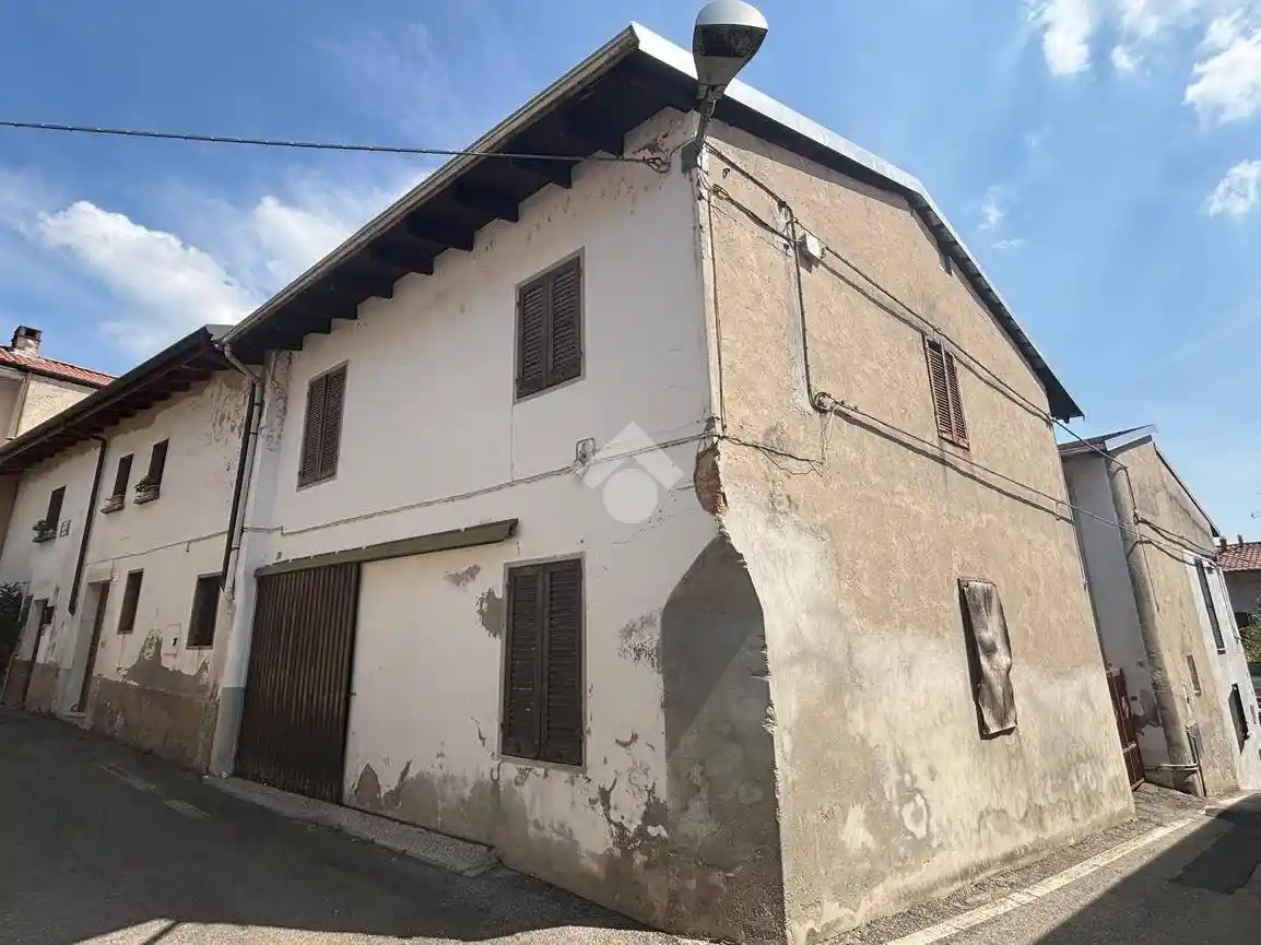 Appartamento in vendita a Divignano