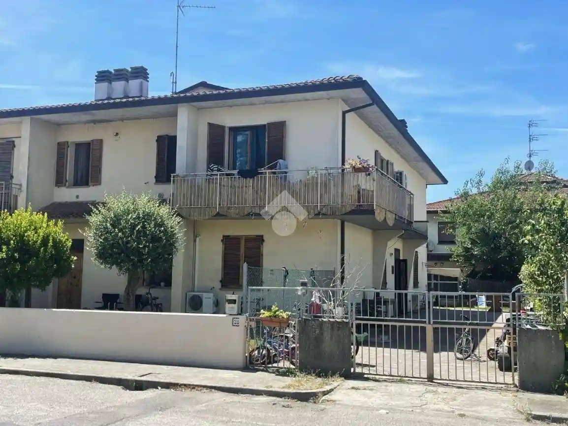 Villa in vendita a Lugo