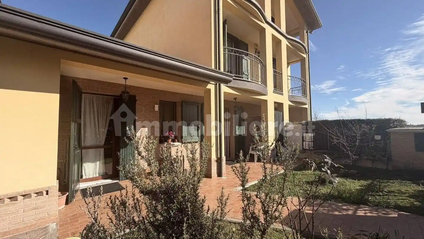 Villetta a schiera in vendita a Cadelbosco di Sopra