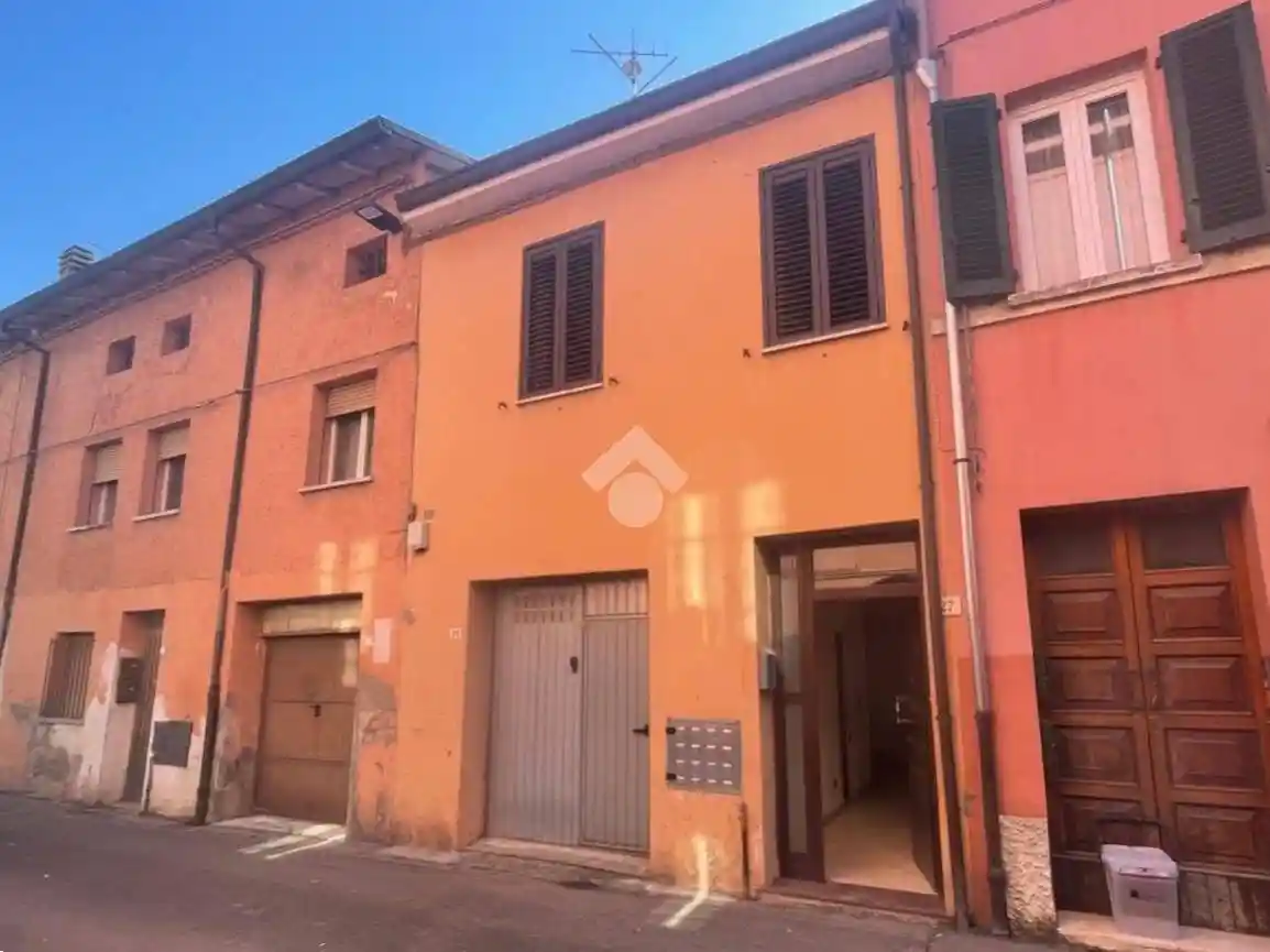 Casa indipendente in vendita a Massa Lombarda