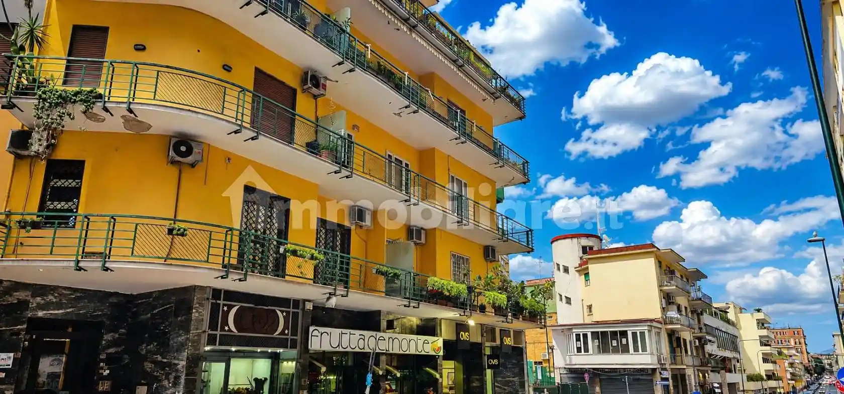 Appartamento in vendita a Napoli