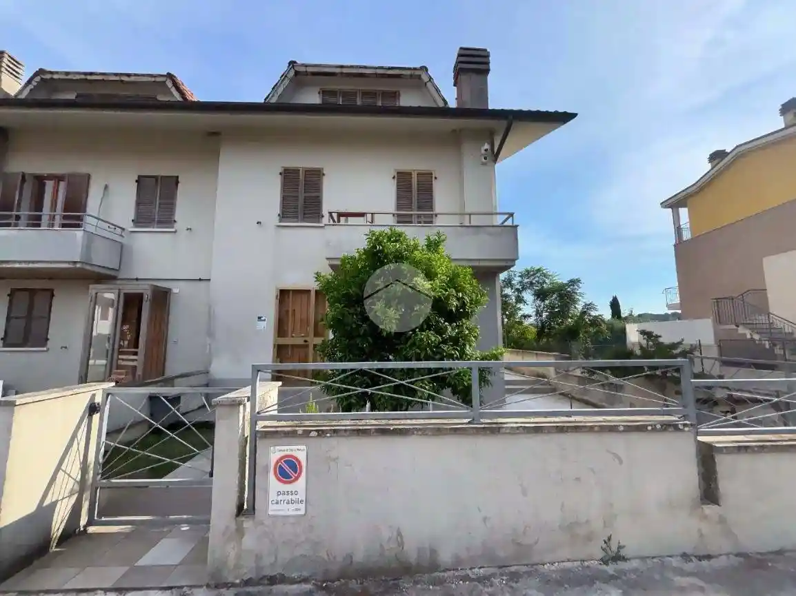 Casa indipendente in vendita a Colli al Metauro