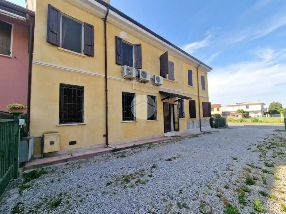 Rustico - Casale in vendita a Borgo Virgilio