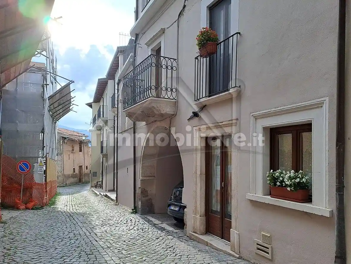 Casa indipendente in vendita a San Demetrio Ne' Vestini
