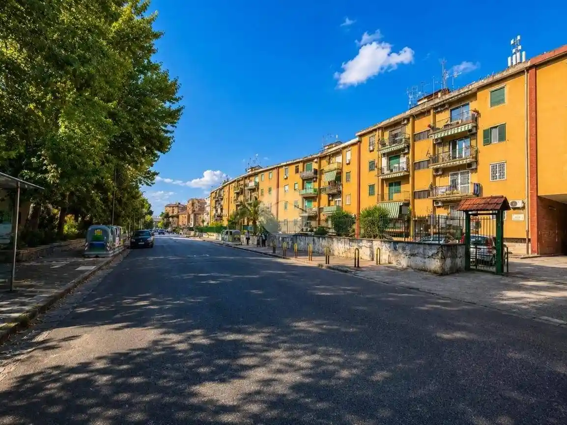 Appartamento in vendita a Napoli
