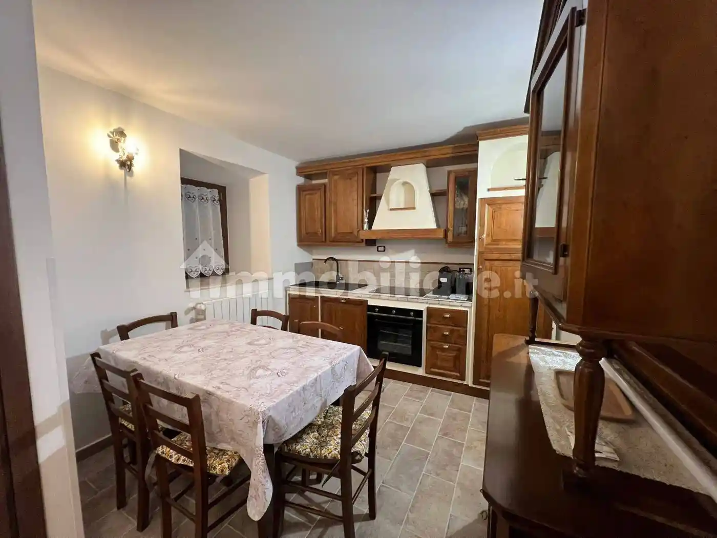 Casa indipendente in affitto a Rocca di Mezzo