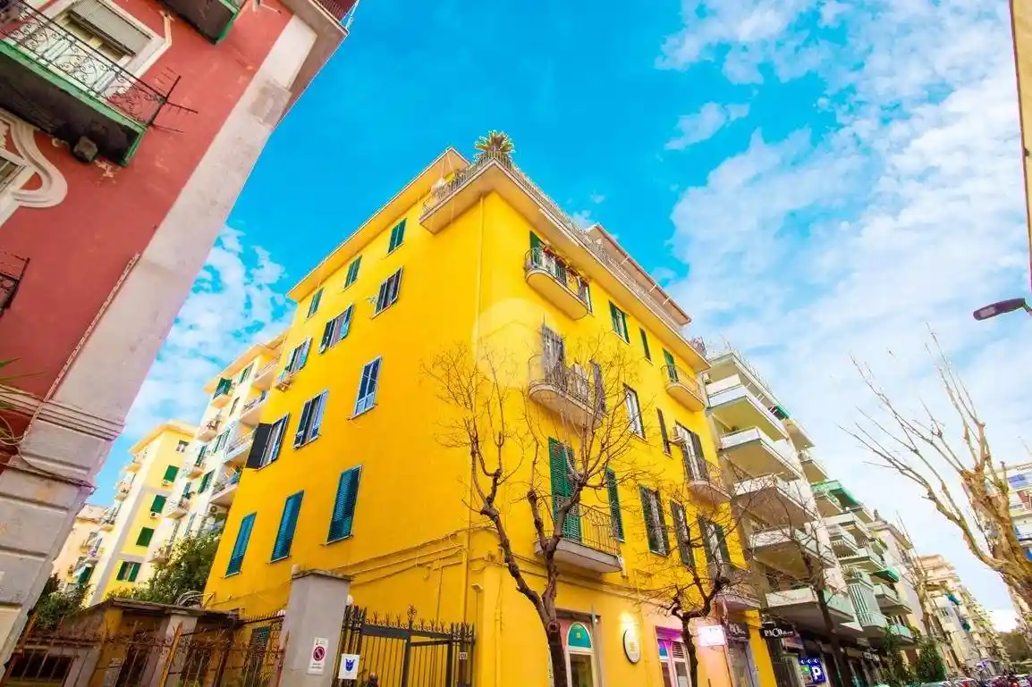 Appartamento in affitto a Napoli
